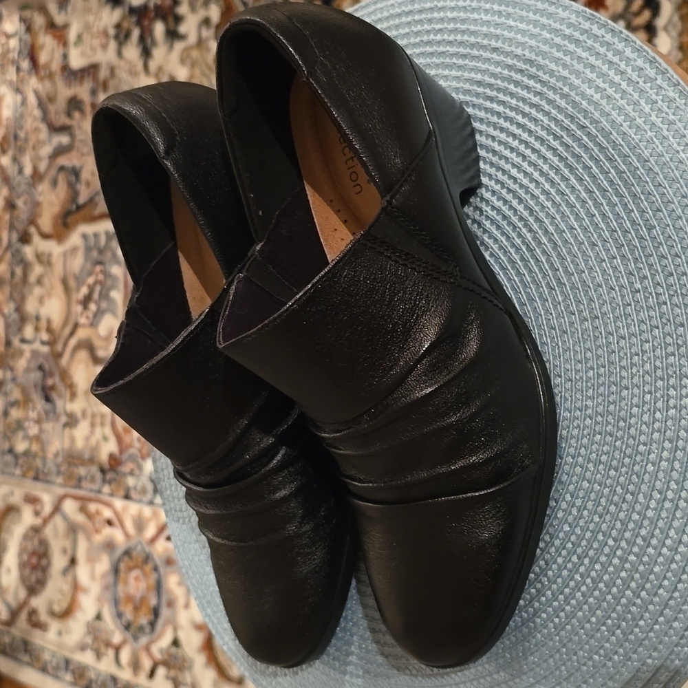 CLARKS COLLECTION BRAND WOMEN'S BLACK LEATHER SHOES SIZE SIZE 9.5